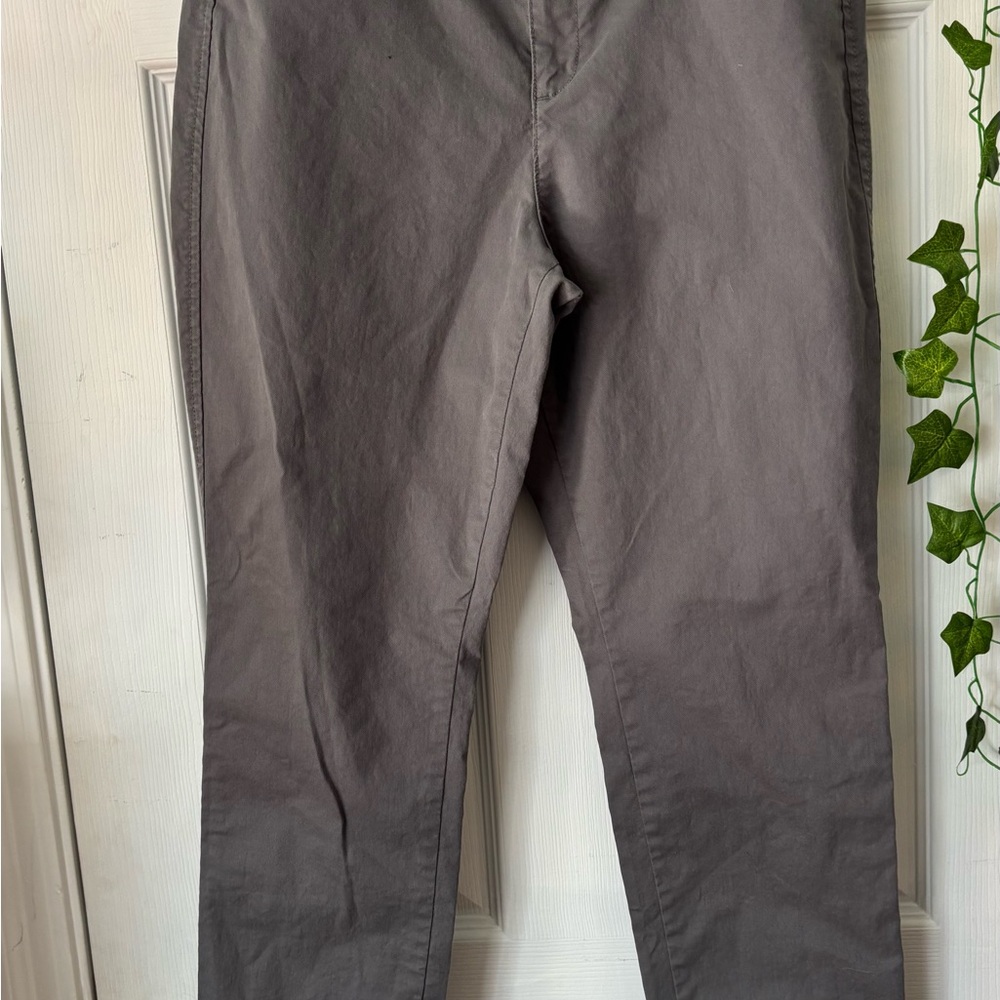 Old Navy woman's Charcoal Chinos
